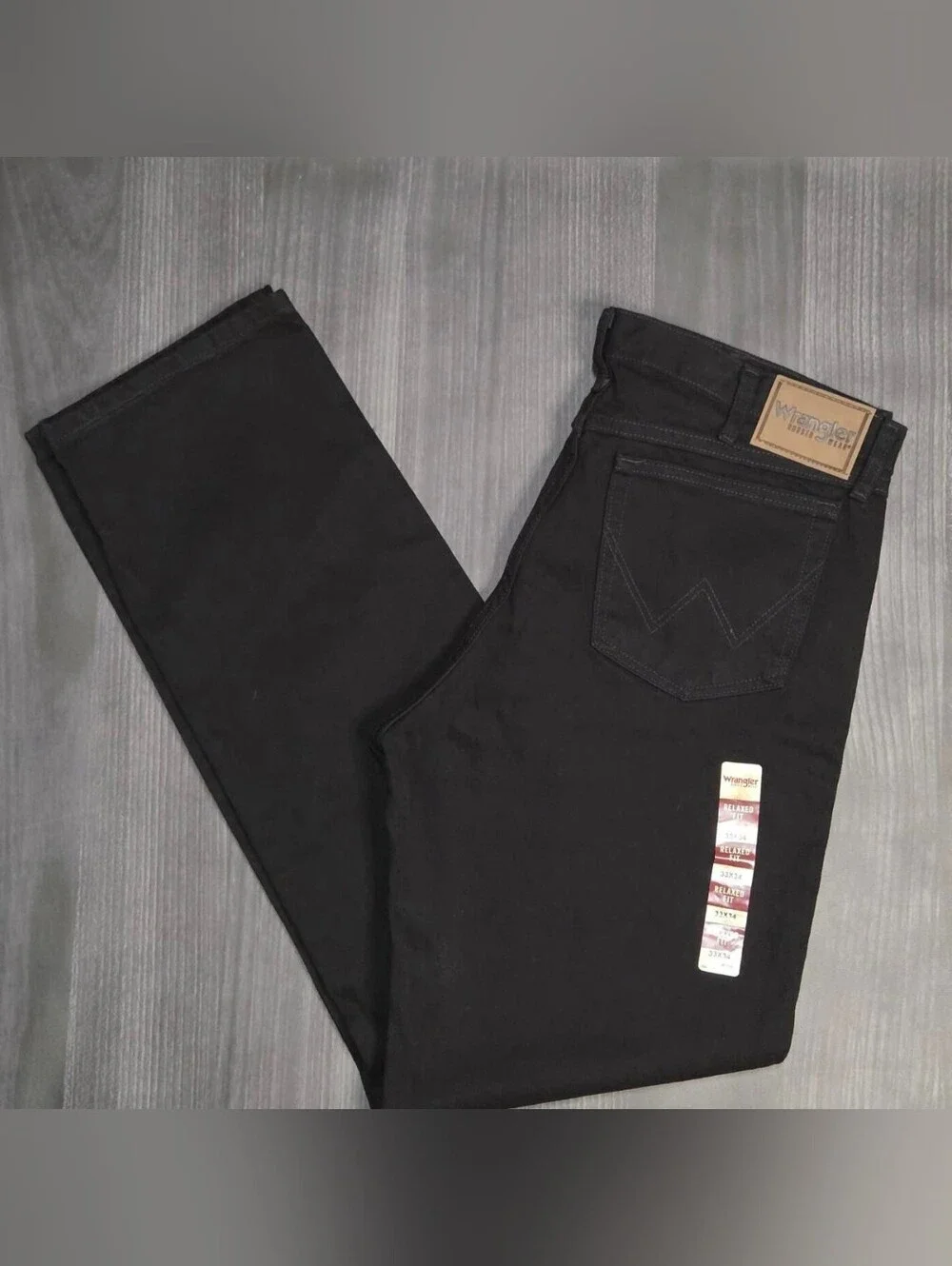 Wrangler Rugged Wear® Relaxed Fit Jean Black size 33x34 NWT